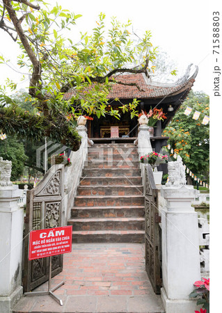 ベトナム一柱寺石造置物美術品