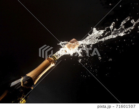 Celebration theme with splashing champagne 71601507