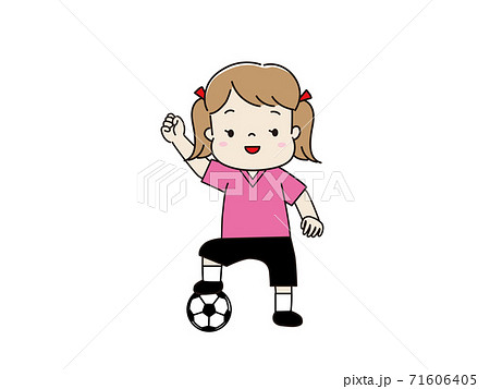 ユニフォームを着てサッカーをする女の子 女子サッカーのイラスト素材