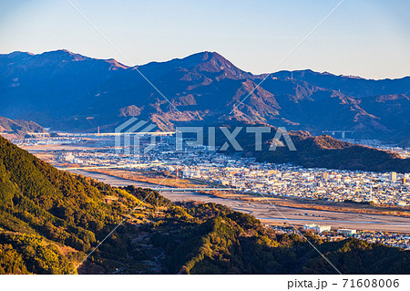 (静岡県)静岡市の街並み 朝 (静岡県)静岡市の街並み 朝 71608006