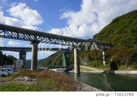 三陸鉄道リアス線　迫力満点の安家川橋梁 71611789
