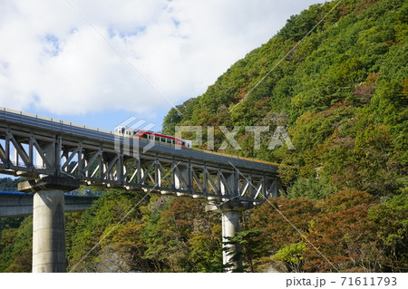三陸鉄道リアス線　迫力満点の安家川橋梁 71611793