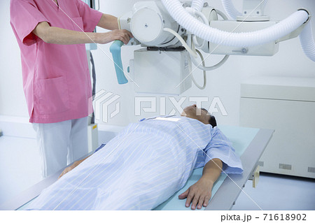 人間ドック　レントゲン 71618902
