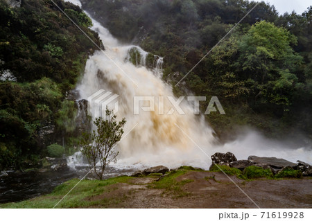 Assaranca Waterfall by Ardara in County Donegal - Ireland Assaranca Waterfall by Ardara in County Donegal - Ireland 71619928