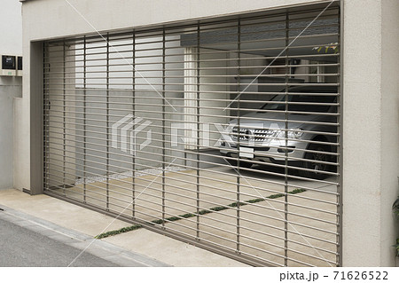 住宅　スケルトン　シャッターゲート　車庫 71626522