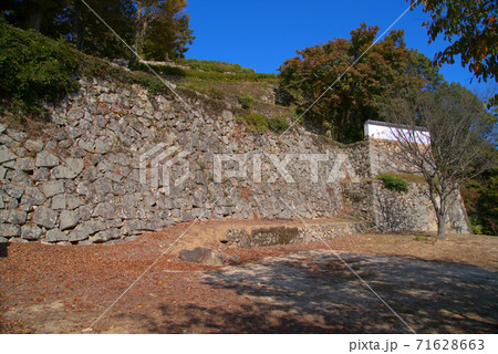 【日本100名城】備中松山城三の丸と石垣群　岡山県高梁市 71628663