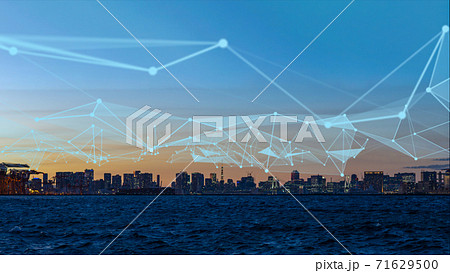 現代都市とネットワーク　5Gのコンセプト 71629500