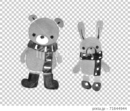 冬のクマとウサギのモノクロイラスト 71644944