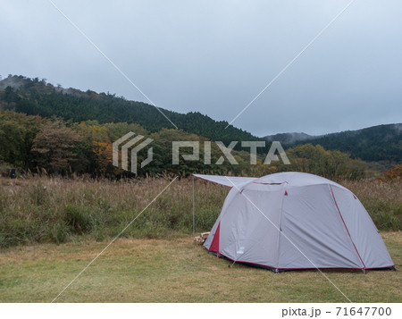 ドームテントでの山キャンプ 71647700