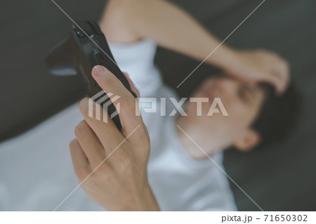 ゲーム疲れ ゲーム疲れ 71650302