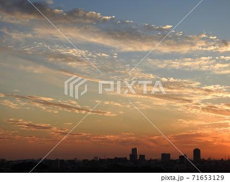 夕焼けの船橋市街！。。いいですね～船橋の街！。。（笑い）。。 71653129