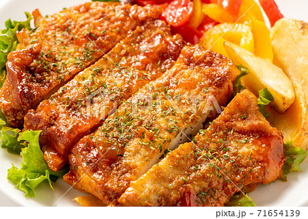 鶏肉のタンドリーチキン風ステーキ。 鶏肉のタンドリーチキン風ステーキ。 71654139