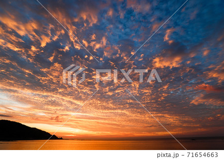 石川県、能登、輪島の夕日 石川県、能登、輪島の夕日 71654663