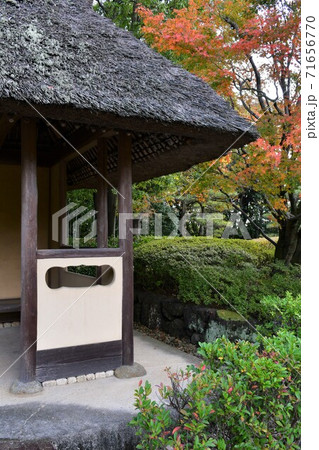 紅葉間近 秋の丈山苑 詩泉閣 紅葉間近 秋の丈山苑 詩泉閣 71656770