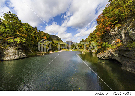 塔のへつり、吊り橋からの景色 塔のへつり、吊り橋からの景色 71657009