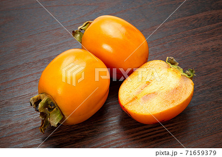 フルーツの西条柿 71659379
