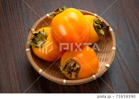フルーツの西条柿 71659390
