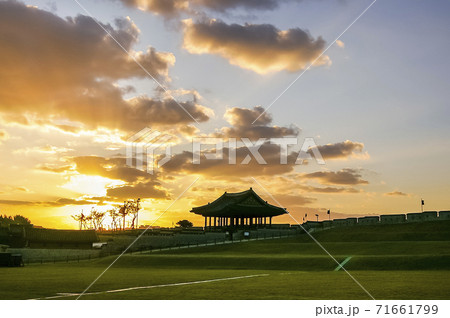 世界文化遺産 夕焼け 夕暮れ 71661799