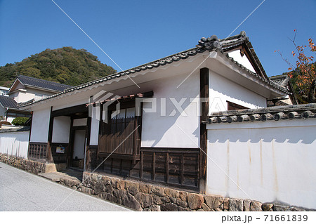 石火矢町ふるさと村の武家屋敷の長屋門 岡山県高梁市 石火矢町ふるさと村の武家屋敷の長屋門 岡山県高梁市 71661839