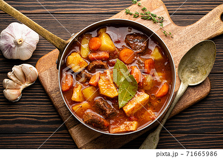 Meat vegetables stew 71665986
