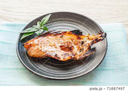 焼魚　赤魚の粕漬け 71667497