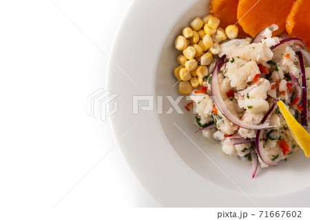 Traditional peruvian ceviche with fish, sweet potato, corn and vegetables 71667602