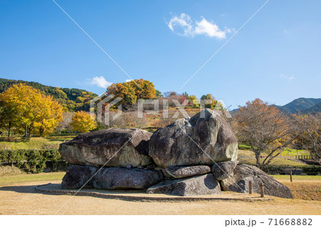 奈良県明日香村の石舞台古墳 71668882