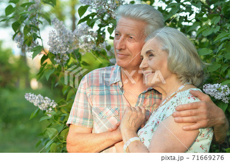 Close-up portrait of beautiful senior couple posing Close-up portrait of beautiful senior couple posing 71669276