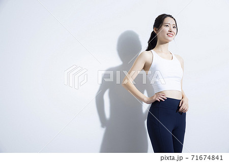 女性　　アスリート　スポーツ 71674841