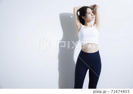 女性　　アスリート　スポーツ 71674855