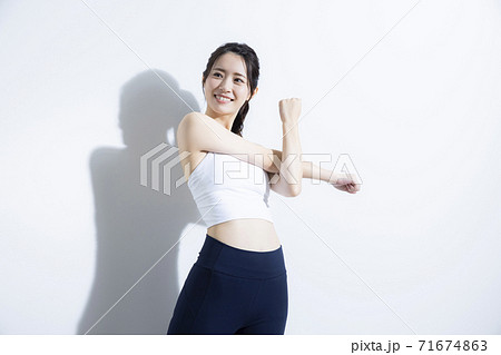 女性　　アスリート　スポーツ 71674863