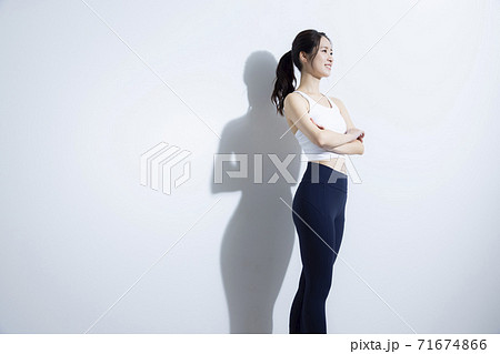 女性　　アスリート　スポーツ 71674866
