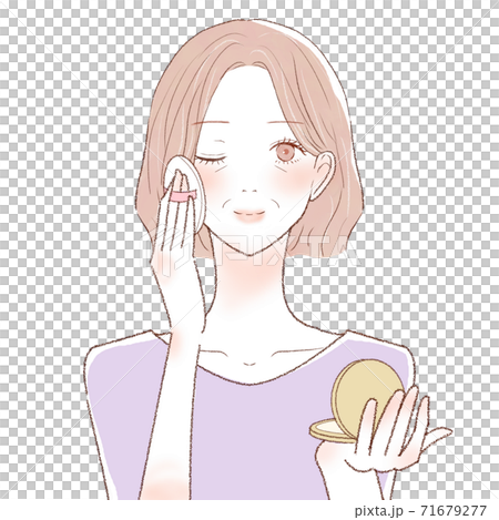 パウダリーファンデーションをパフで顔に塗る中年女性 71679277
