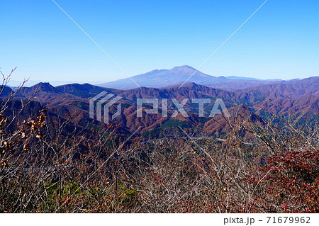 裏妙義　谷急山からみる浅間山方面 71679962