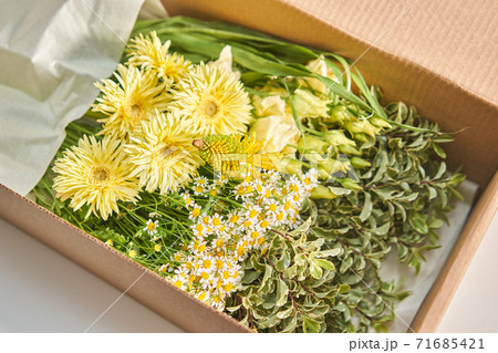 Bouquet 010, Flowers bunch, set for home. Flowers bunch, set for home. Fresh cut flowers for decoration home. European floral shop. Delivery fresh cut flower. 71685421