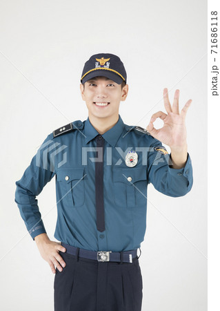 Asian male and female two police officers 013 Asian male and female two police officers 013 71686118