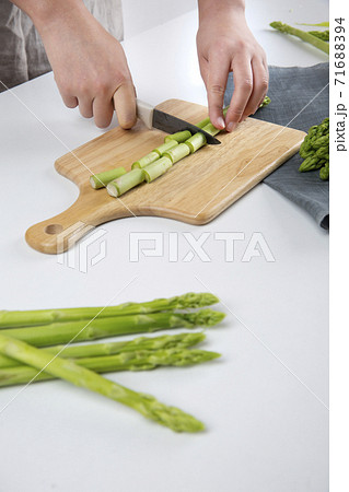 Close up of fresh green asparagus 181 Close up of fresh green asparagus 181 71688394