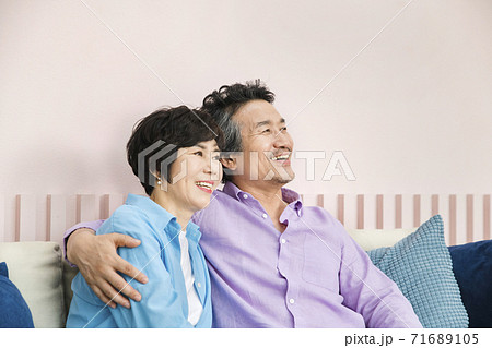 Happiness people lifestyle, Asian senior couple 246 71689105