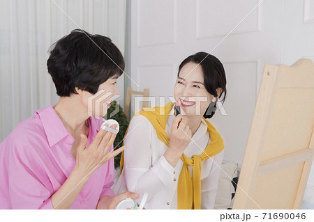 Happiness people lifestyle, smiling active senior ladies 145 71690046