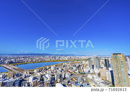 大阪　キタ　都市景観　 71692615