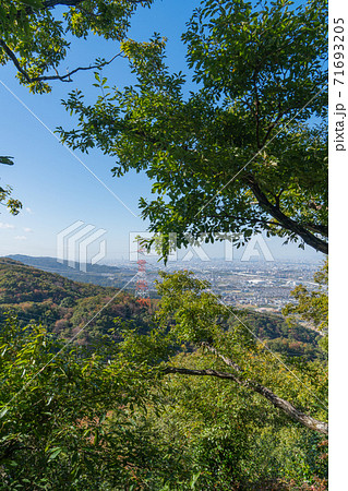 交野山山頂付近から見た景色（大阪府・交野山） 71693205