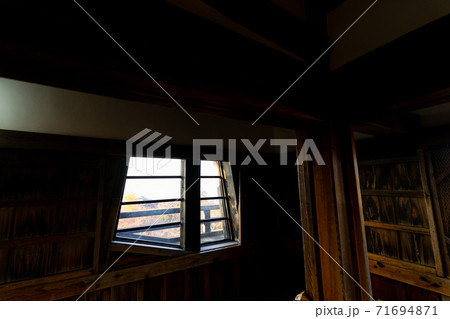 【滋賀県】 彦根城 秋 【滋賀県】 彦根城 秋 71694871