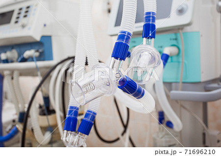 Components of medical device for ventilating lungs in hospital Components of medical device for ventilating lungs in hospital 71696210