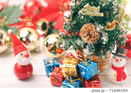 クリスマス 71696564