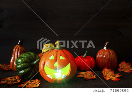 Halloween. Pumpkins glow in the dark. 71699396