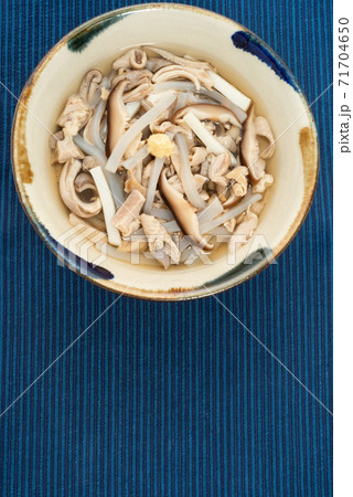 沖縄料理　中身汁 71704650