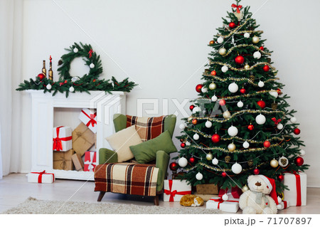 Christmas interior of the Christmas tree Pine New Year gifts 71707897