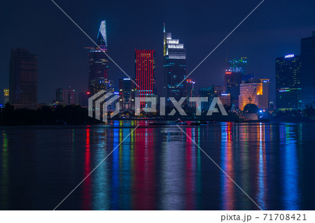 ベトナム ホーチミン市 サイゴン川の夜景 ベトナム ホーチミン市 サイゴン川の夜景 71708421