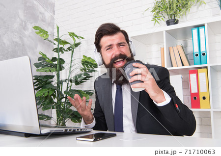 Regular morning in office. Motivational music. Have fun. Regular morning in office. Motivational music. Have fun. 71710063