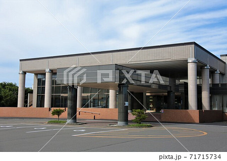 新ひだか町公民館・コミュニティセンター（北海道新ひだか町静内） 71715734